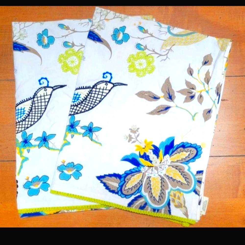 Anthropologie Decorative Dish Towel Set